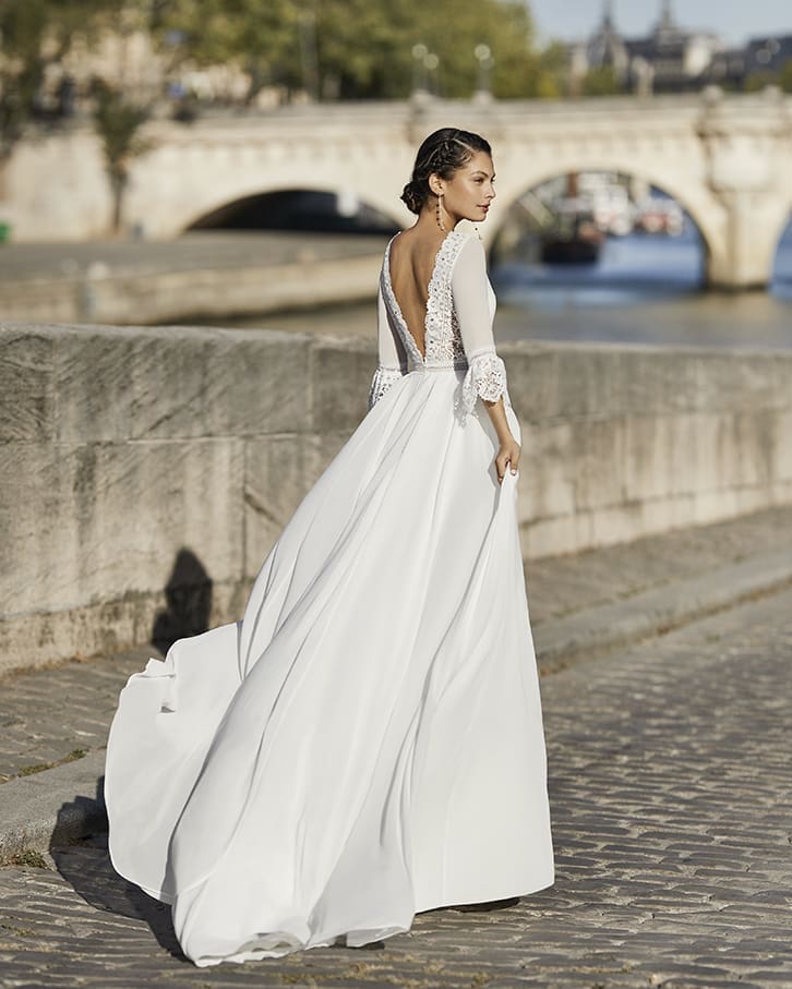 We are delighted to tell you about BOA Boutique’s BEST EVER Sample Sale