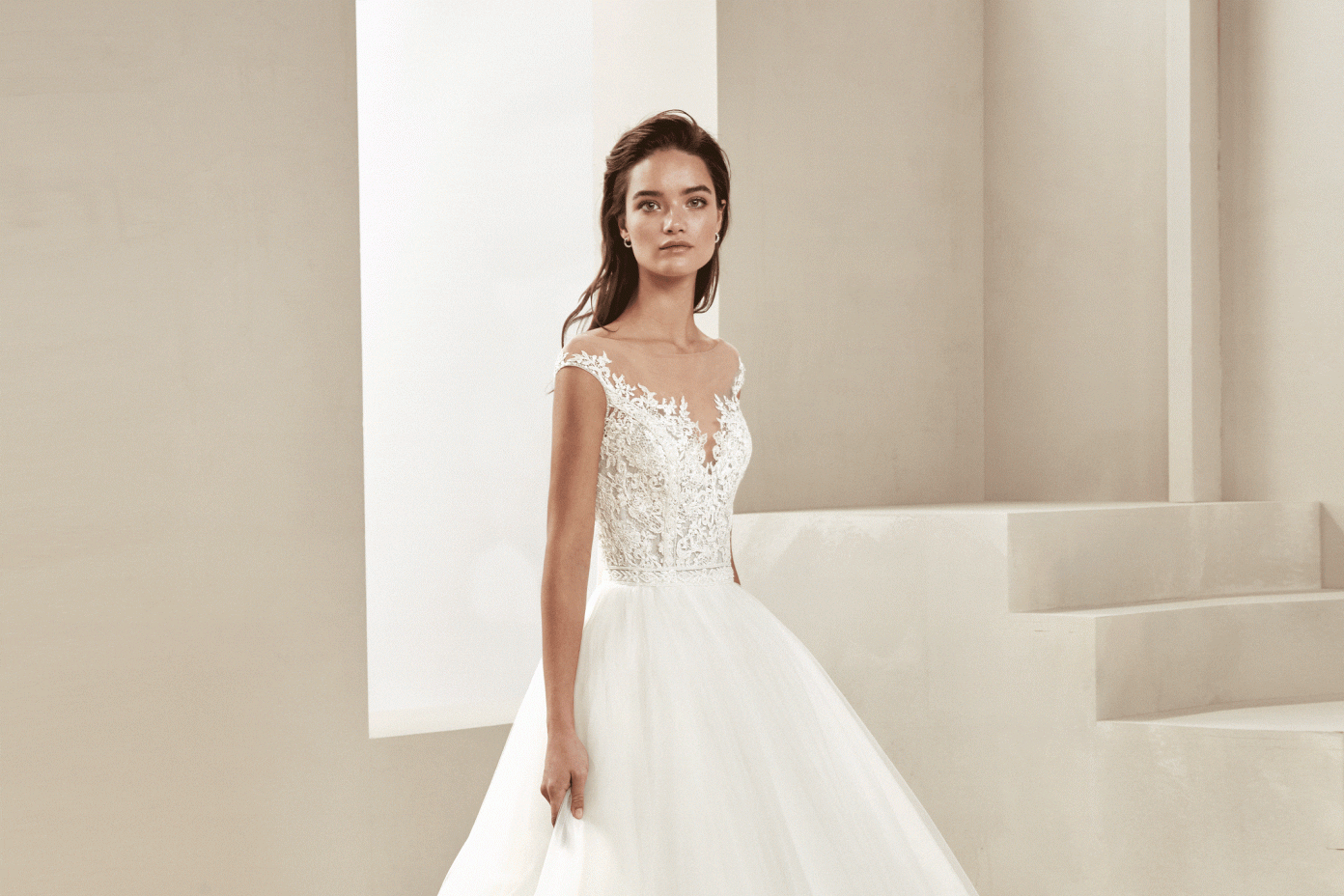 Absolutely-Weddings asks Sheila Harding for her Top Tips when choosing your Wedding Dress